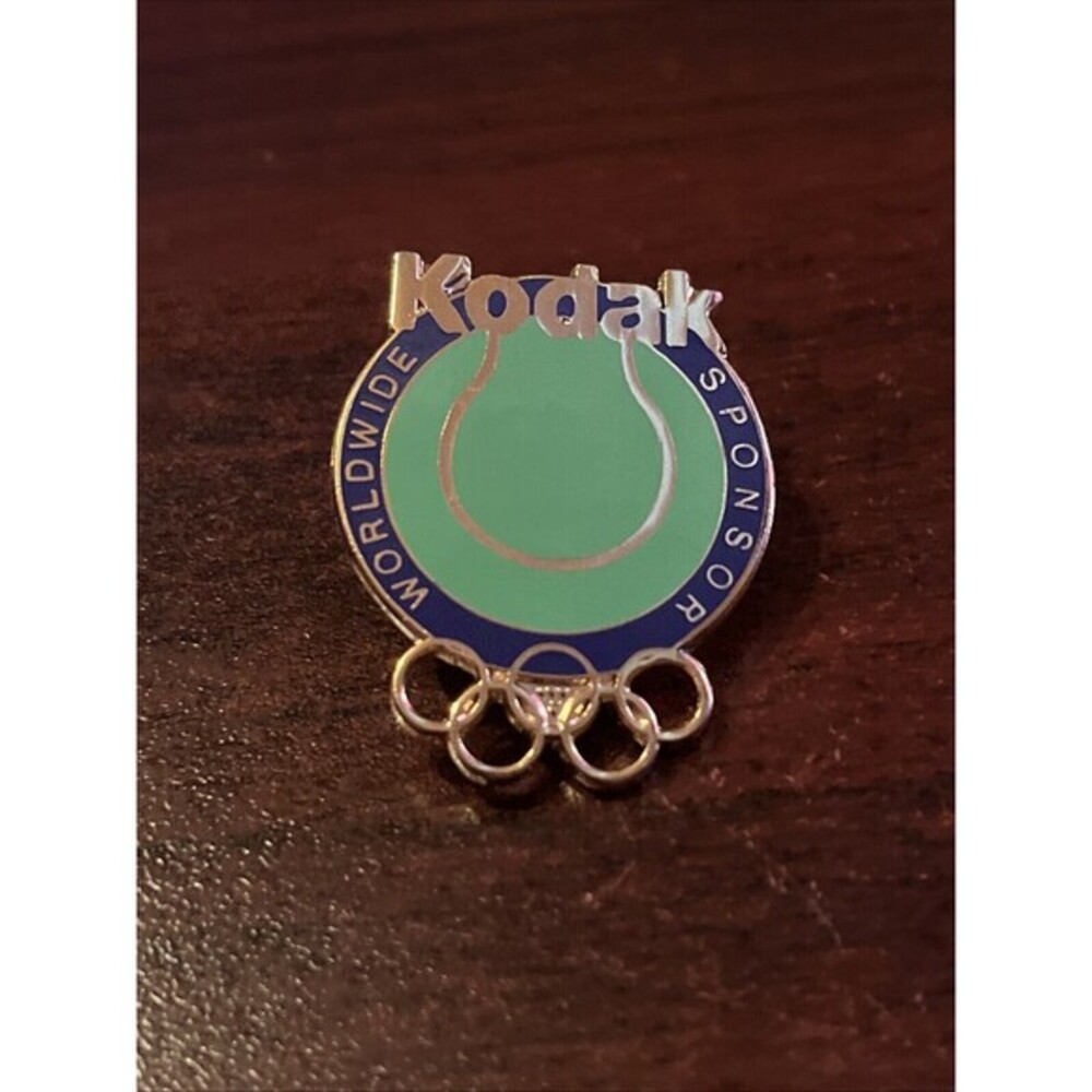 Vintage‎ Kodak Worldwide Sponsor Tennis Olympics Lapel Hat Pin
